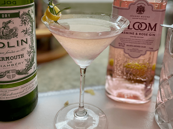 Trendy Cocktails: Blooming&nbsp;Elegance